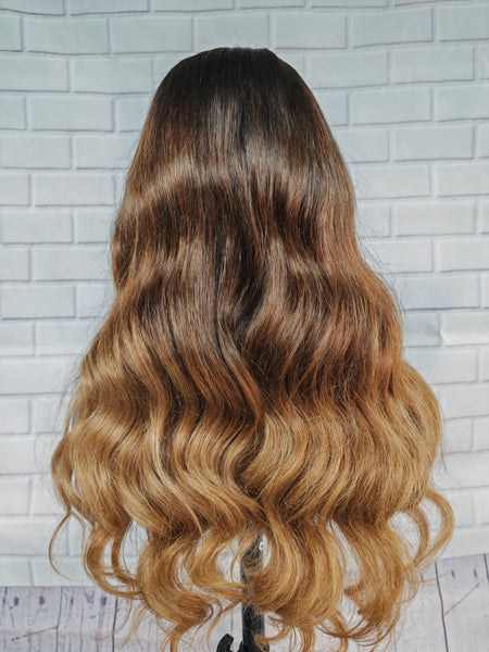 Pre-curled Pre-Lux Natural Hairline 13x6 Lace Highlight/ black Body Wave Wavy Wig